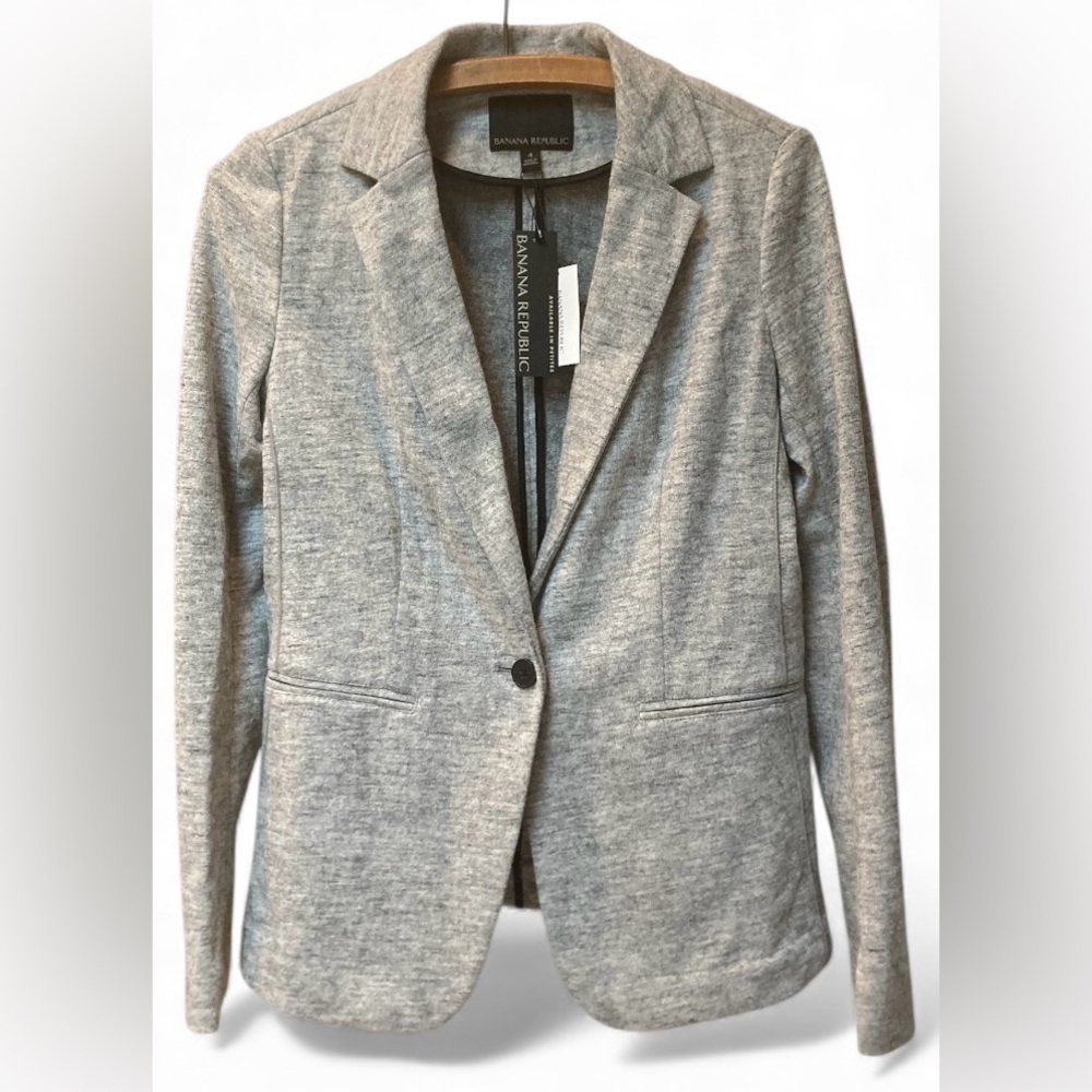 NWT Banana Republic Wool Blend‎ Blazer Size 4 Gray Button Front Pockets Classic